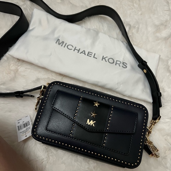 💕 Michael Kors Small Pocket Studded Leather Camera Bag in Admiral Black - Picture 1 of 16
